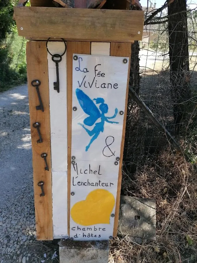 Frühstückspension La Fee Viviane Et Michel L'Enchanteur Robion en Luberon Frankreich