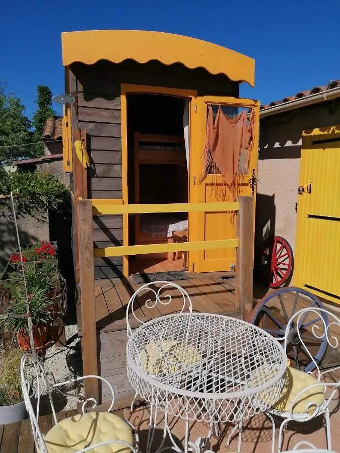 La Fee Viviane Et Michel L'Enchanteur Robion en Luberon Frühstückspension
