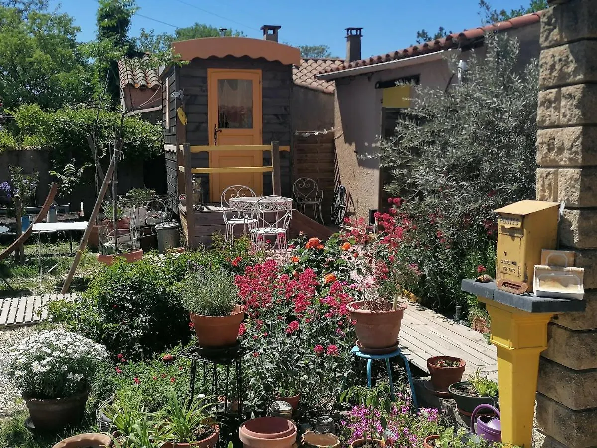 La Fee Viviane Et Michel L'Enchanteur Robion en Luberon