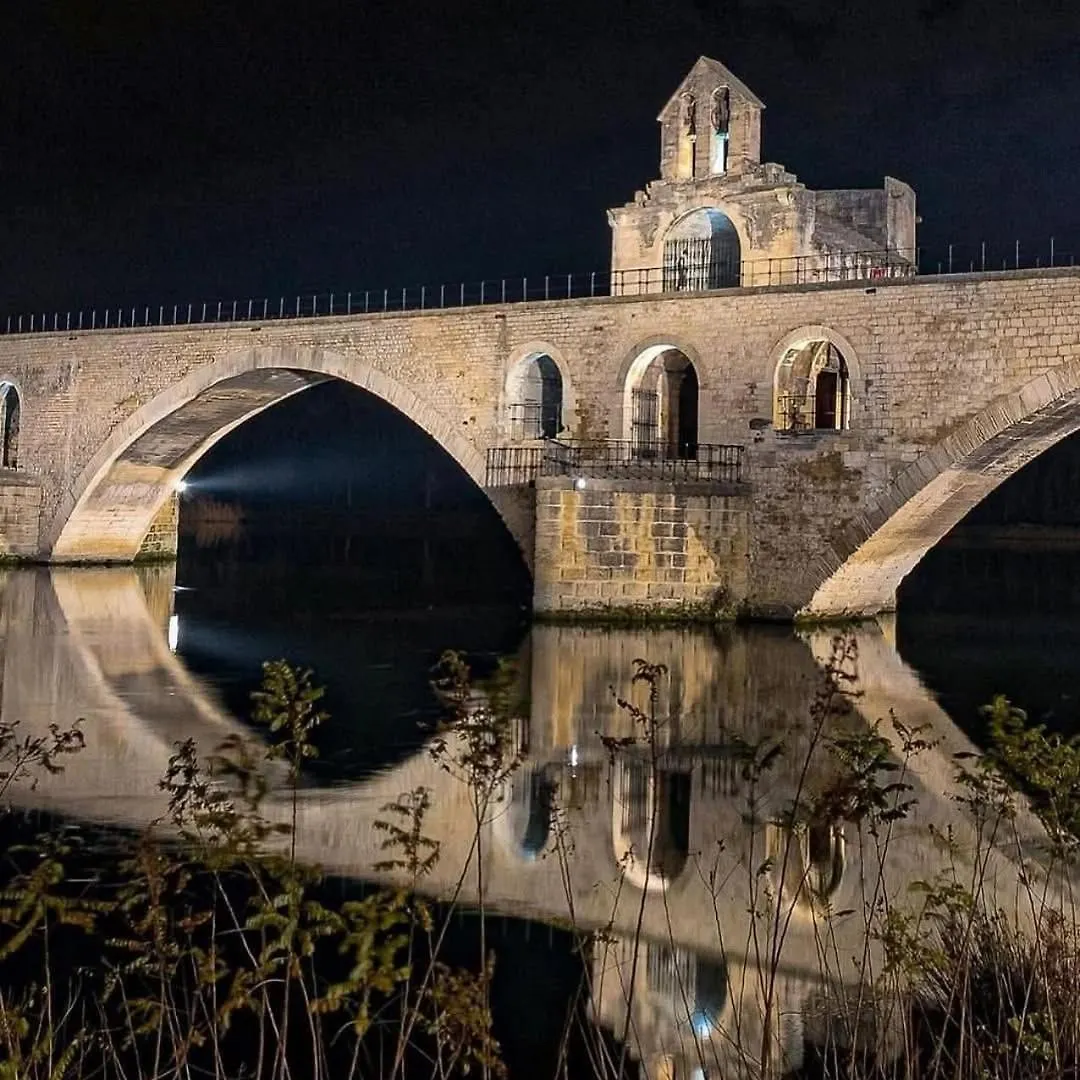 Frühstückspension La Fee Viviane Et Michel L'Enchanteur Robion en Luberon Frankreich